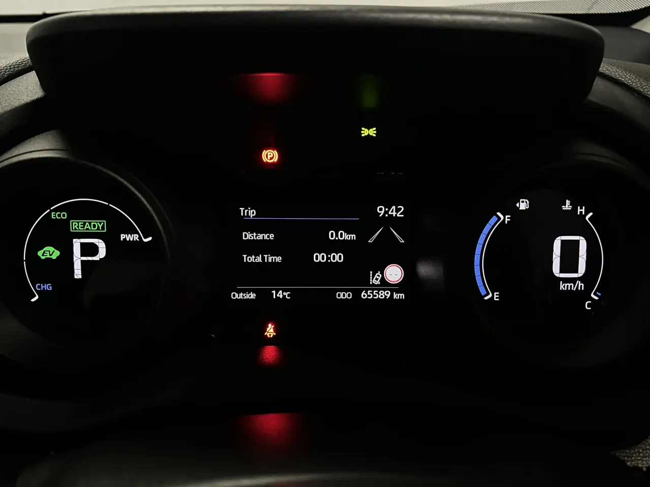 2023 TOYOTA YARIS CROSS HYBRID Gallery Image 17