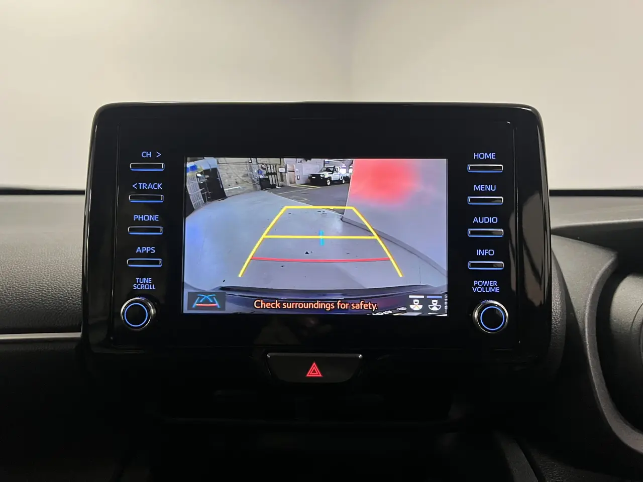 2023 TOYOTA YARIS CROSS HYBRID Gallery Image 18