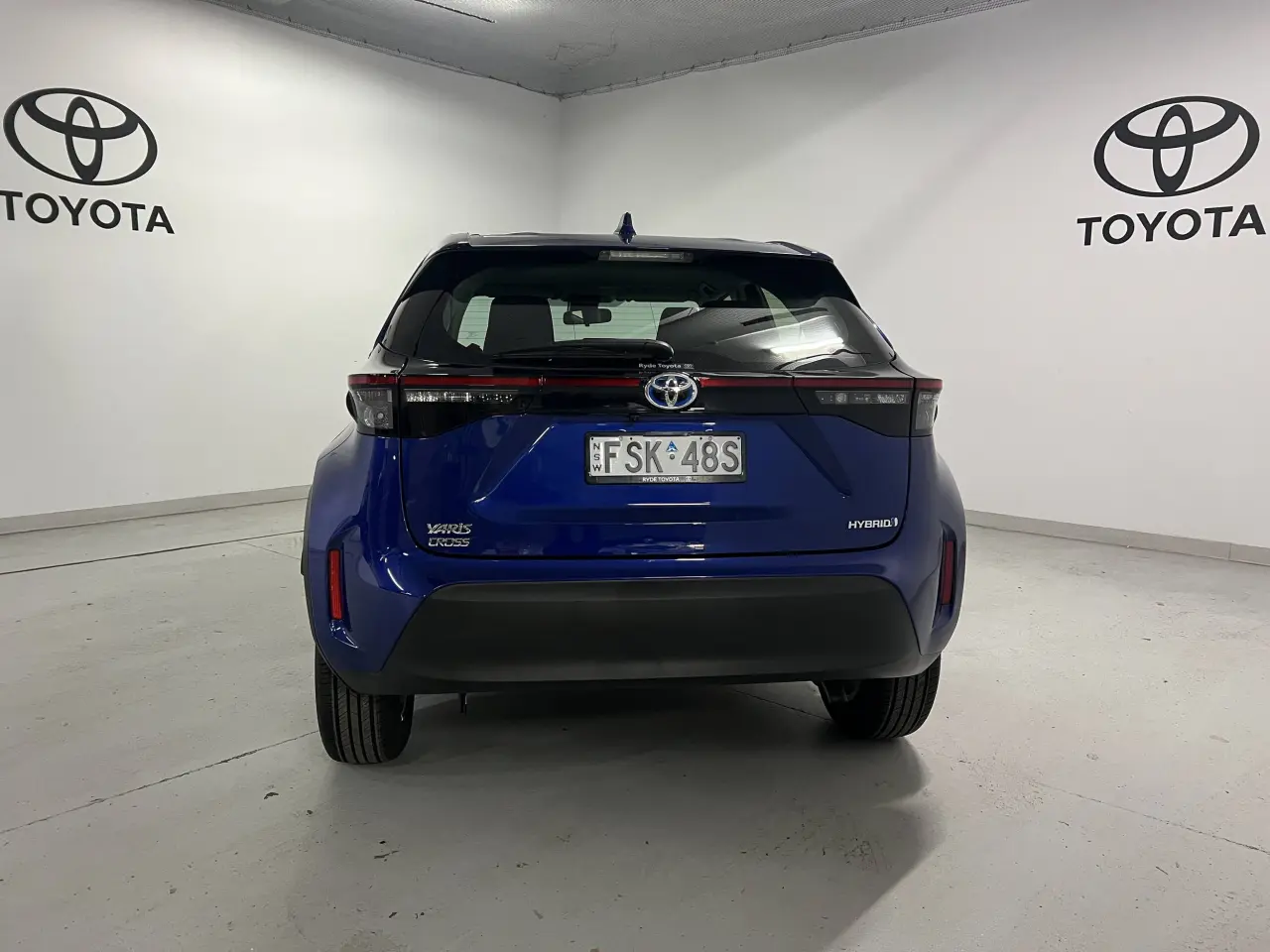 2023 TOYOTA YARIS CROSS HYBRID Gallery Image 6