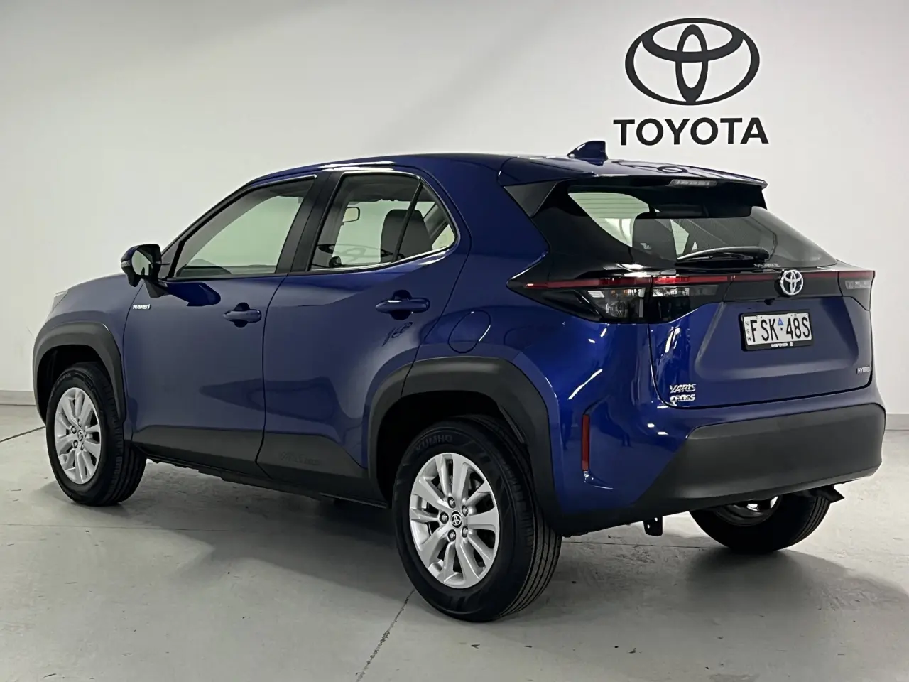 2023 TOYOTA YARIS CROSS HYBRID Gallery Image 8