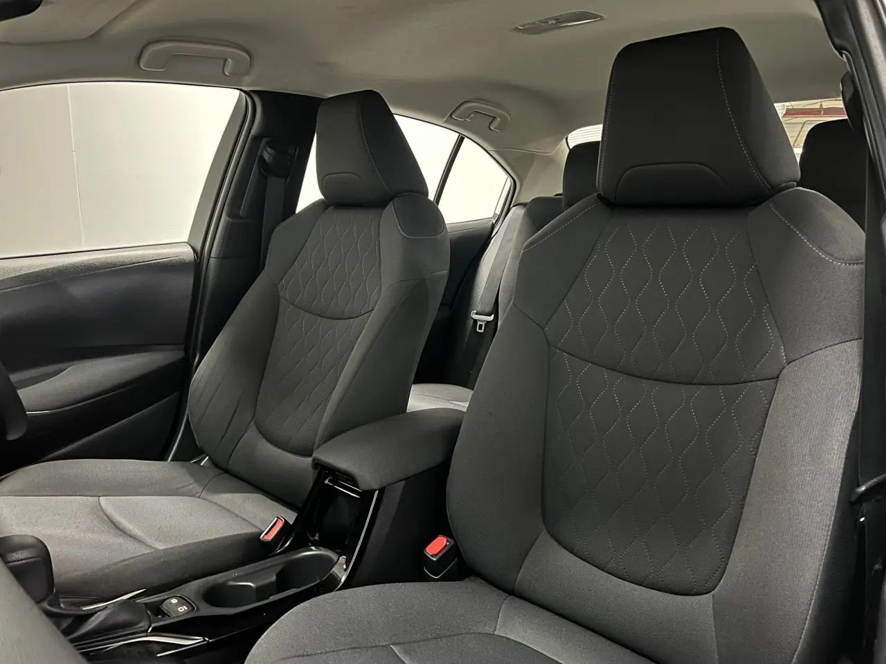 2020 TOYOTA COROLLA Gallery Image 15