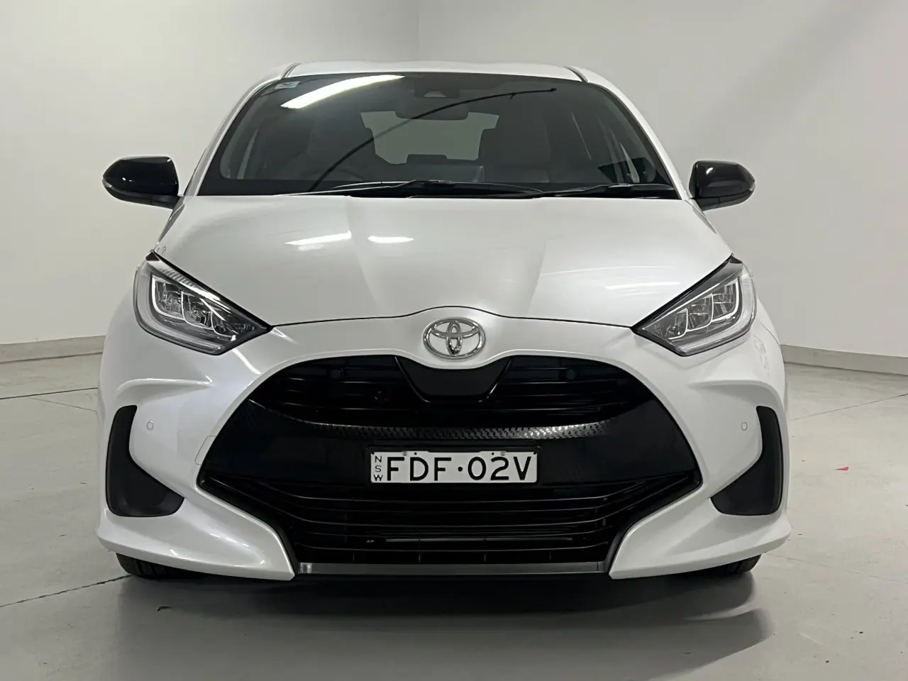 2023 TOYOTA YARIS Gallery Image 3