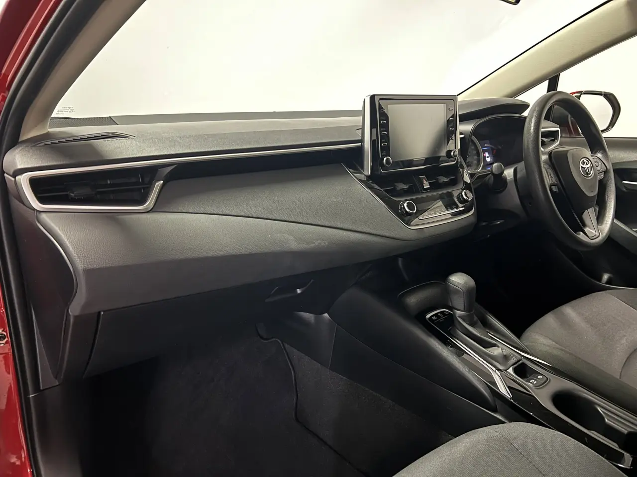 2021 TOYOTA COROLLA SEDAN HYBRID Gallery Image 14