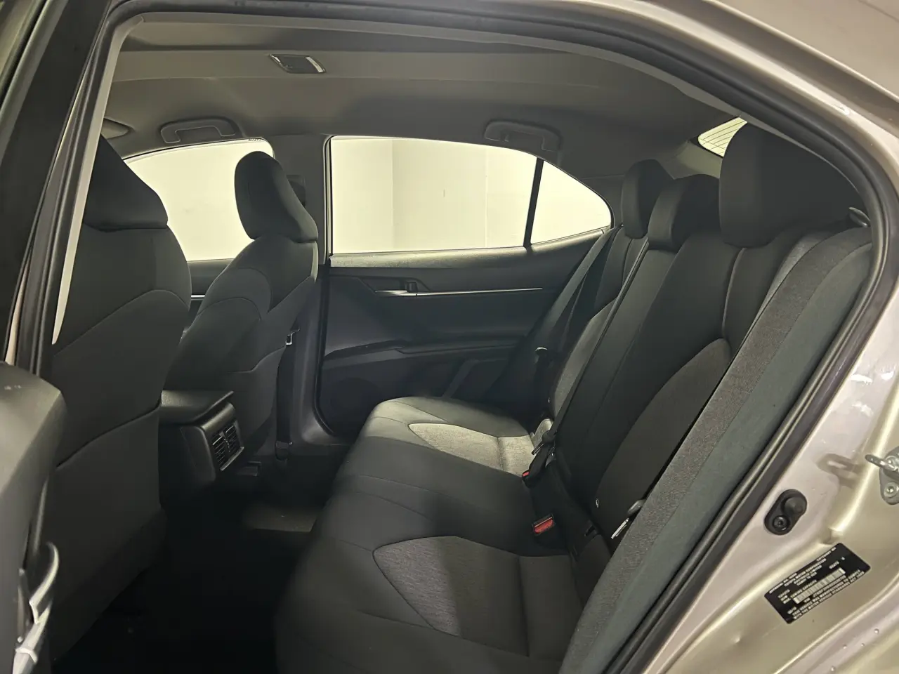 2019 TOYOTA CAMRY Gallery Image 13