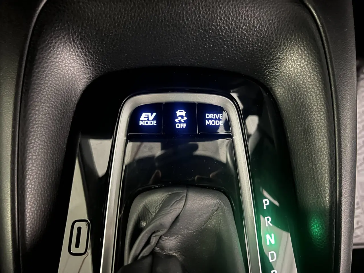 2020 TOYOTA COROLLA Gallery Image 20
