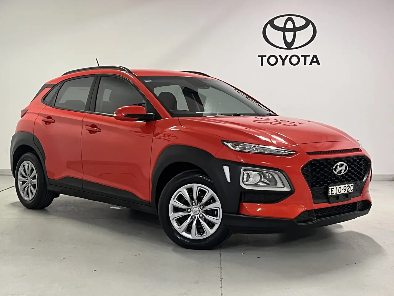 2020 HYUNDAI KONA Gallery Image 1