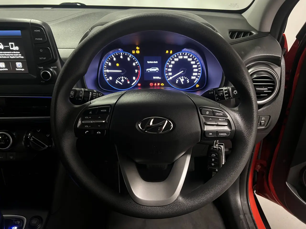 2020 HYUNDAI KONA Gallery Image 16
