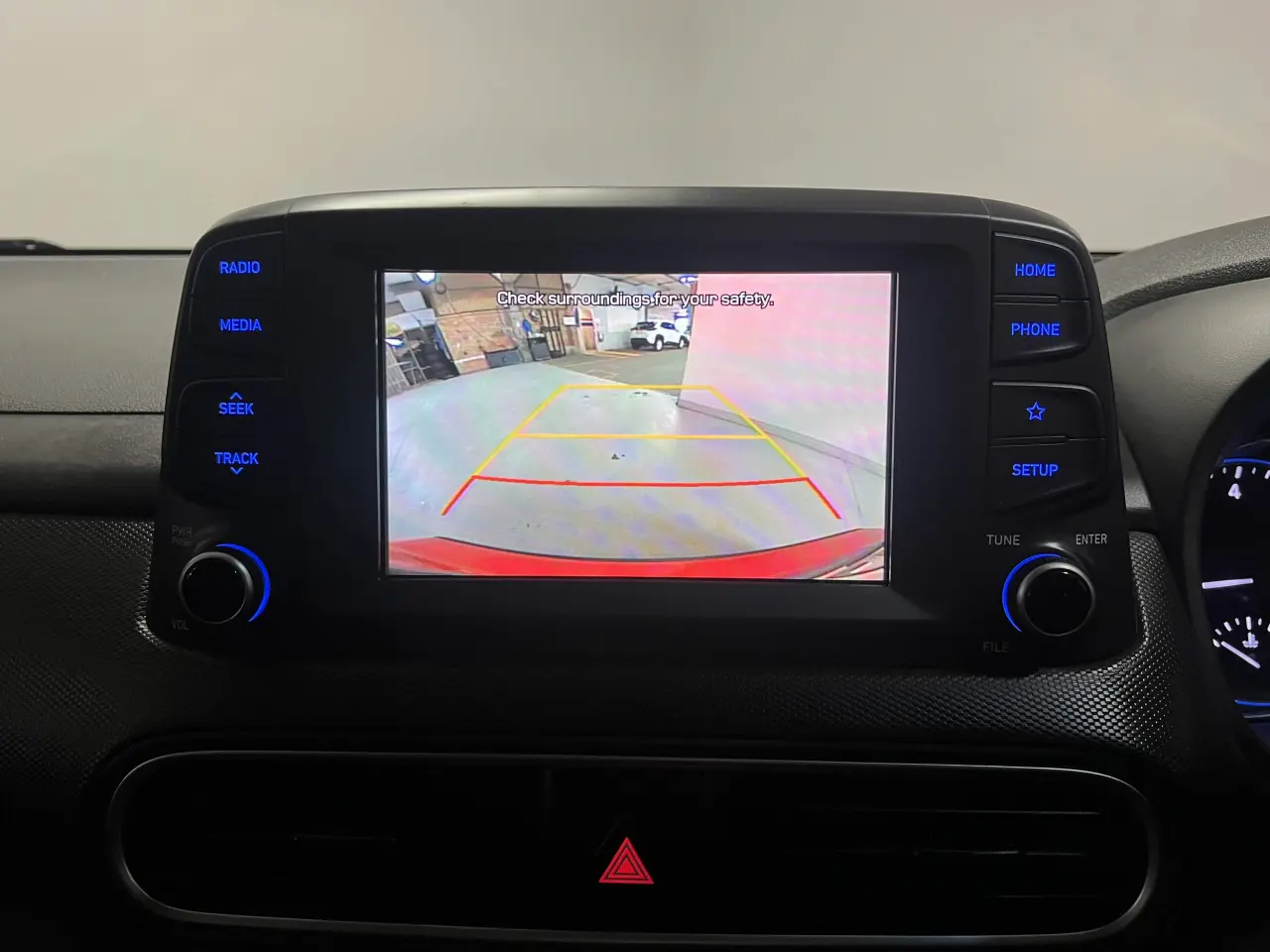 2020 HYUNDAI KONA Gallery Image 18