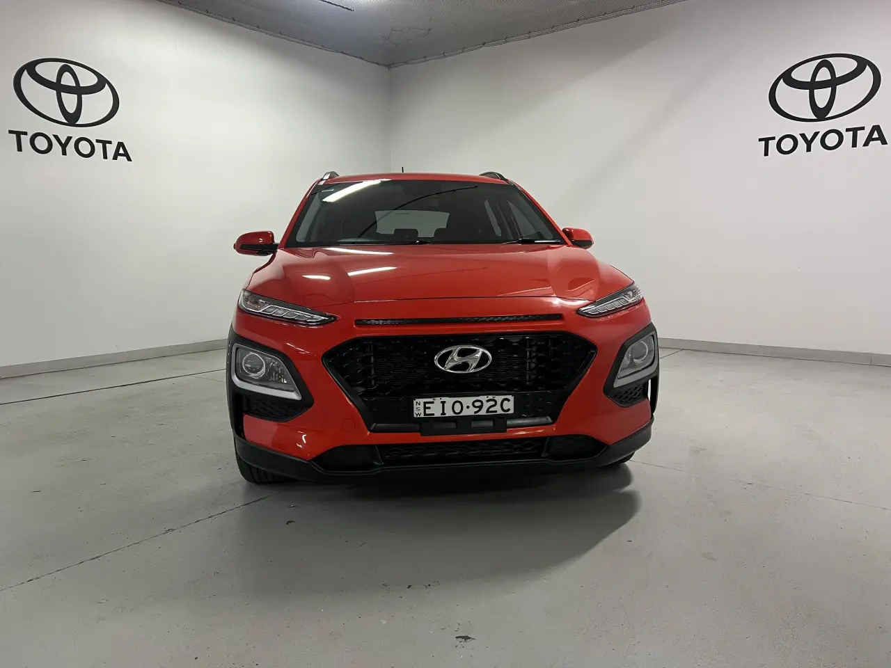 2020 HYUNDAI KONA Gallery Image 2