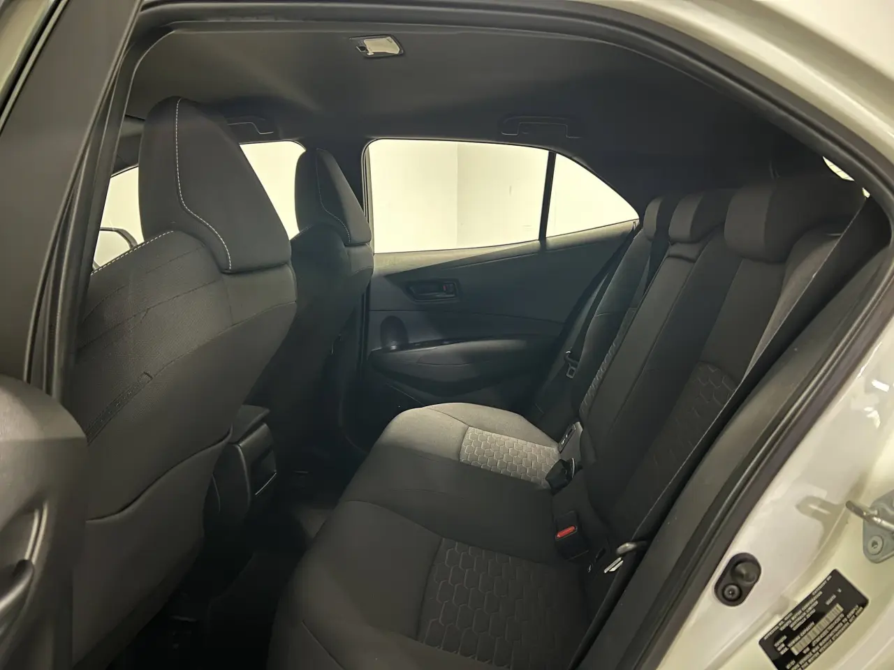 2021 TOYOTA COROLLA Gallery Image 13
