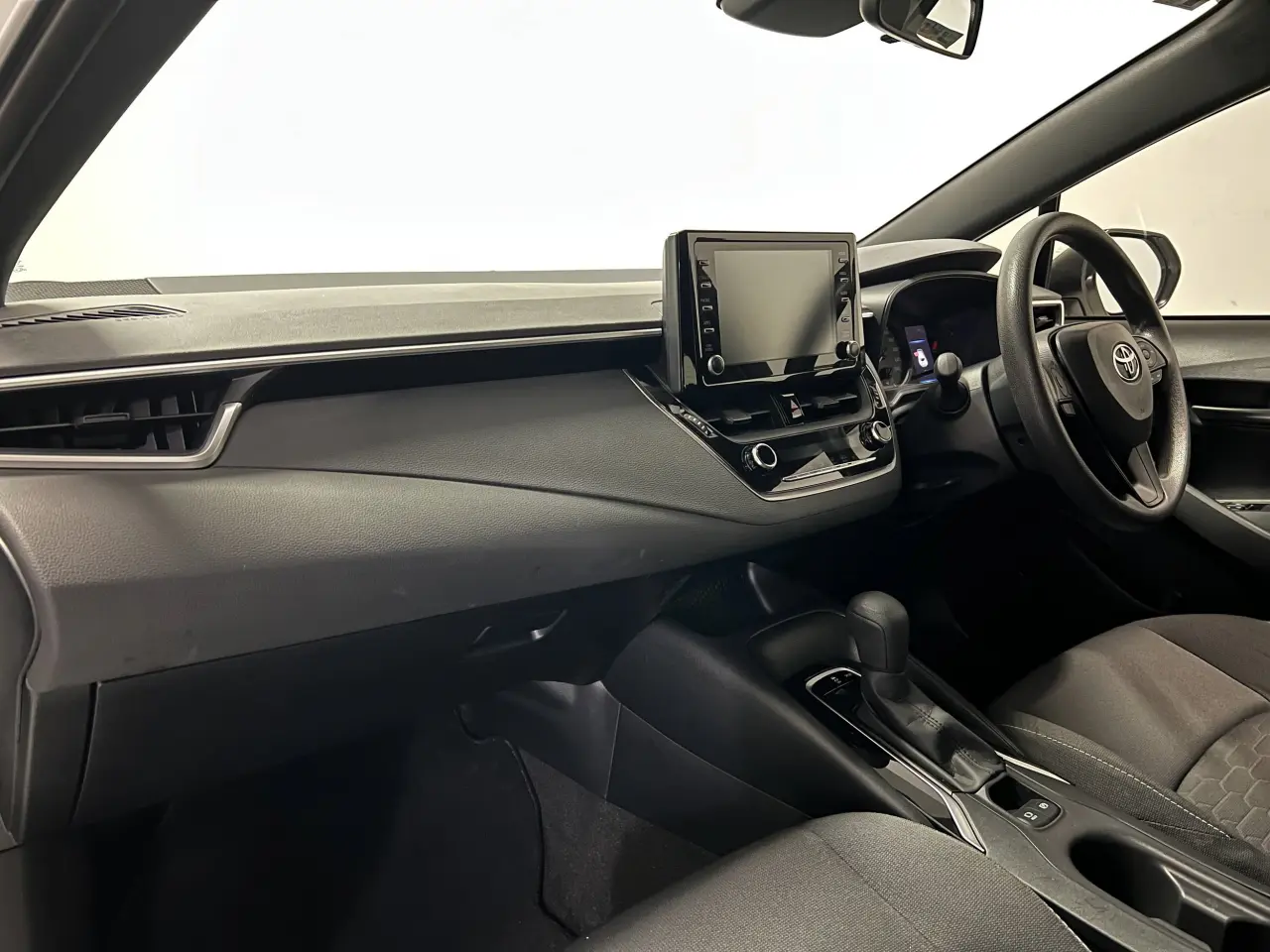 2021 TOYOTA COROLLA Gallery Image 14