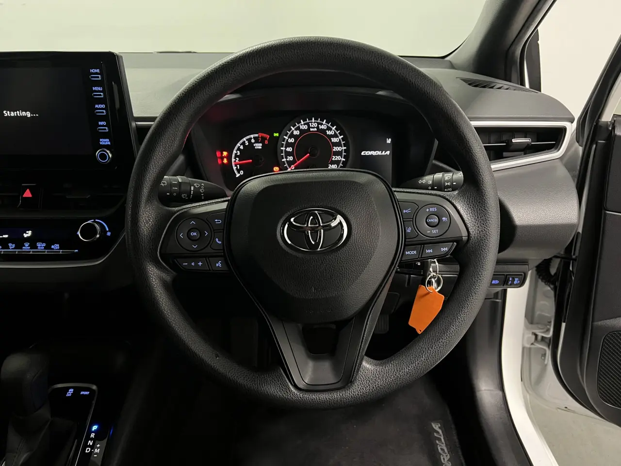 2021 TOYOTA COROLLA Gallery Image 16