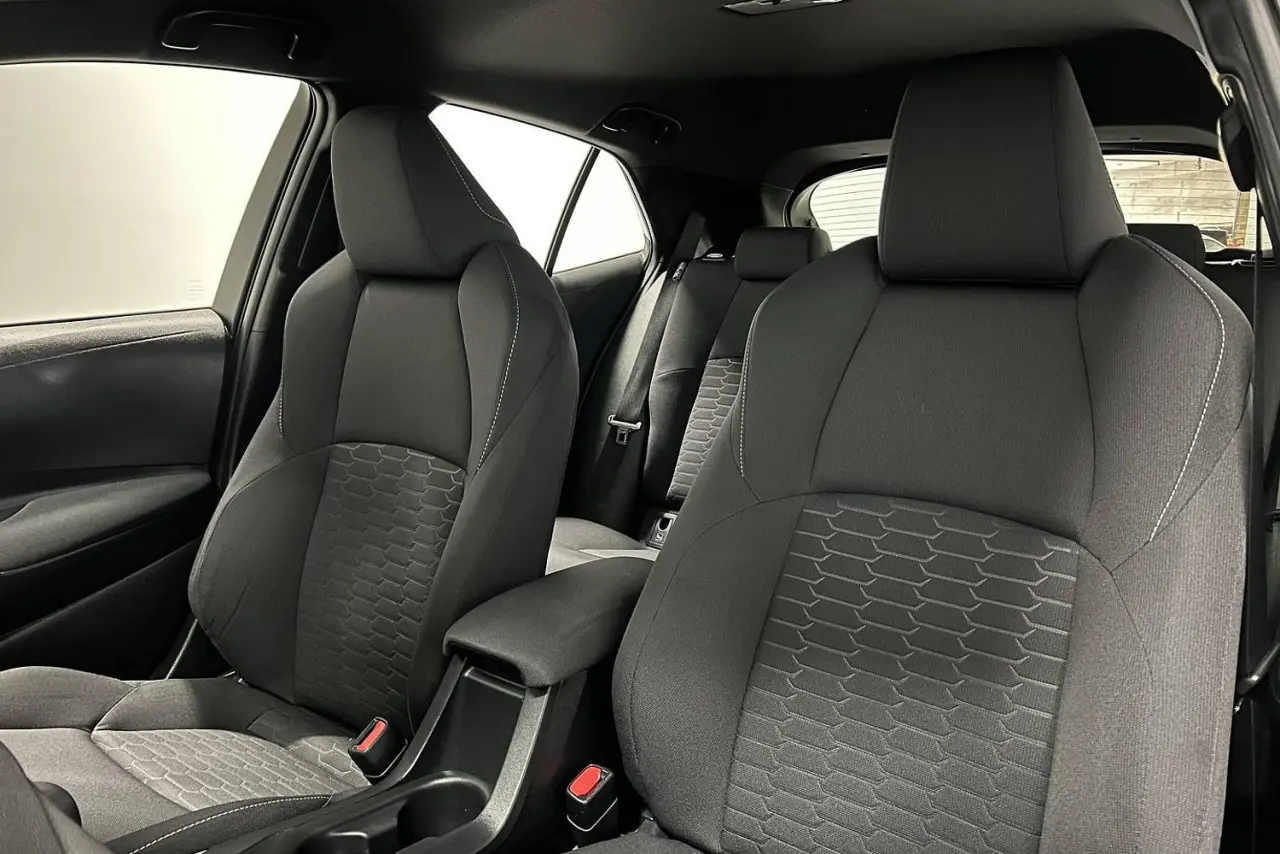 2020 Toyota Corolla Gallery Image 15