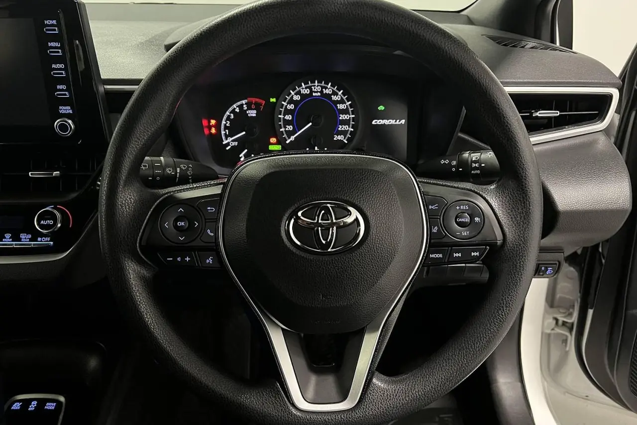 2020 Toyota Corolla Gallery Image 16