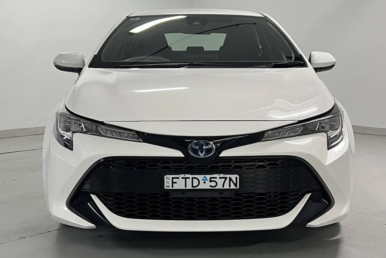2020 Toyota Corolla Gallery Image 3