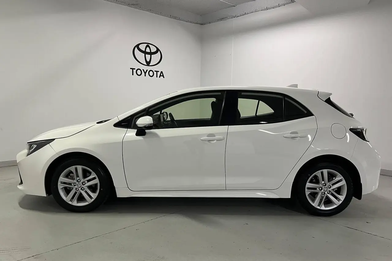 2020 Toyota Corolla Gallery Image 9