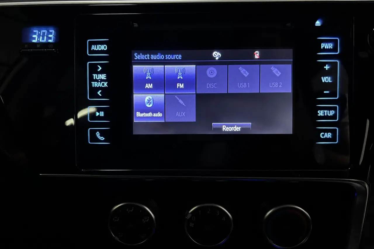 2018 Toyota Corolla Gallery Image 18