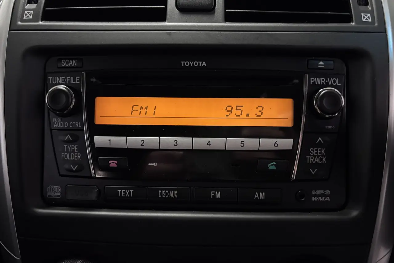 2012 Toyota Corolla Gallery Image 18