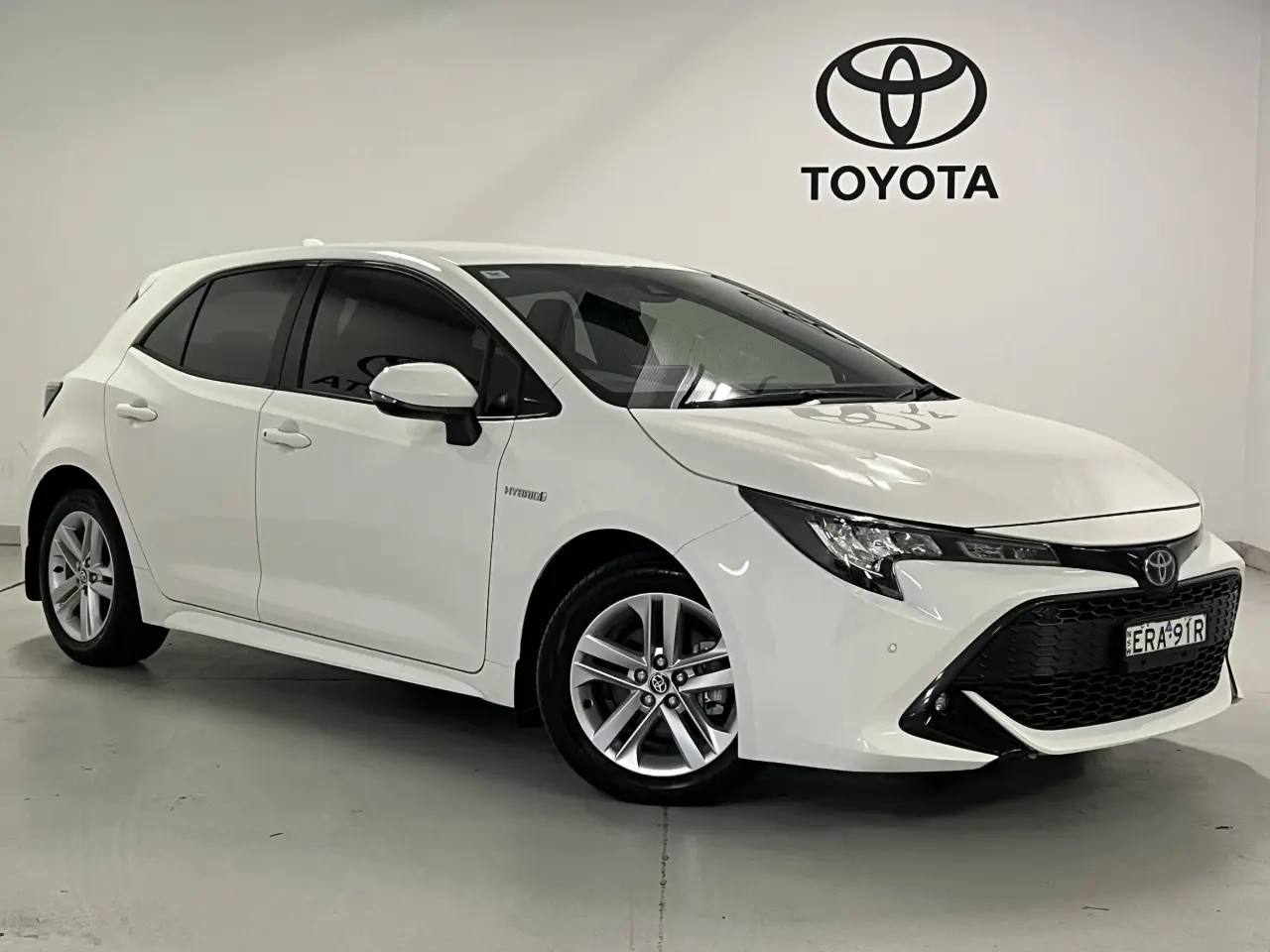2021 TOYOTA COROLLA Gallery Image 1