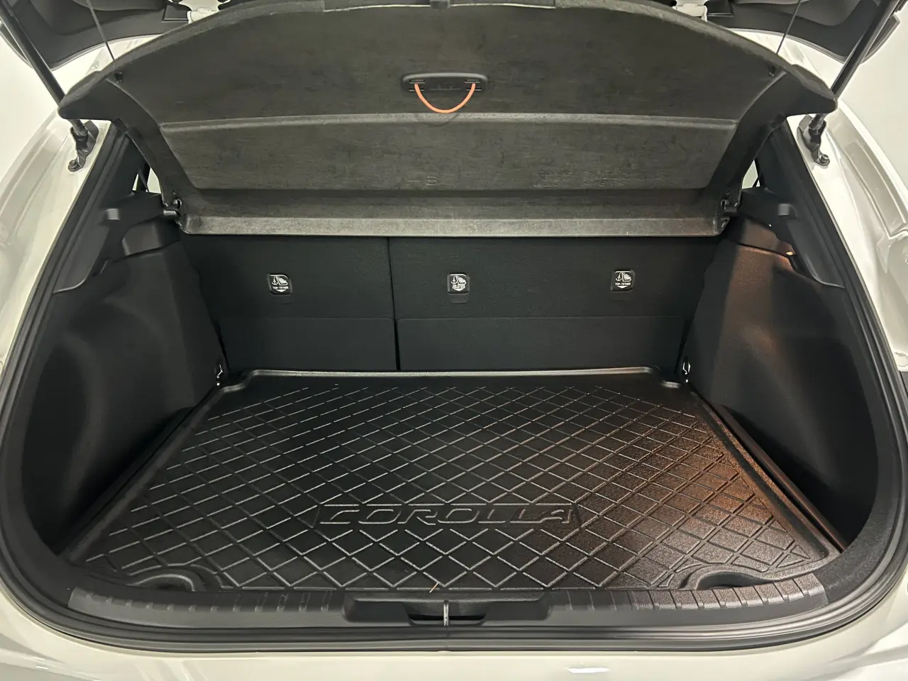 2021 TOYOTA COROLLA Gallery Image 12