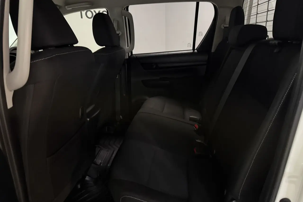 2021 Toyota Hilux Gallery Image 14