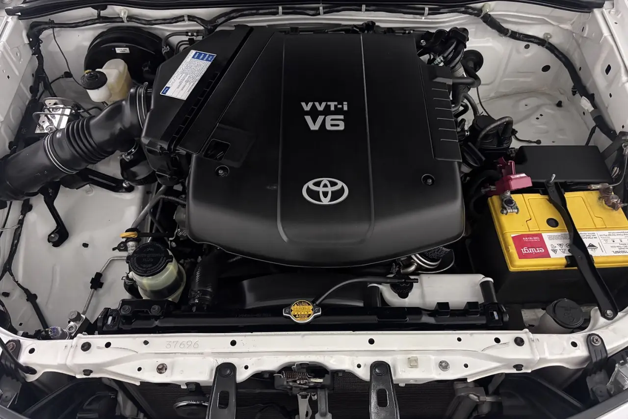 2014 Toyota Hilux Gallery Image 20