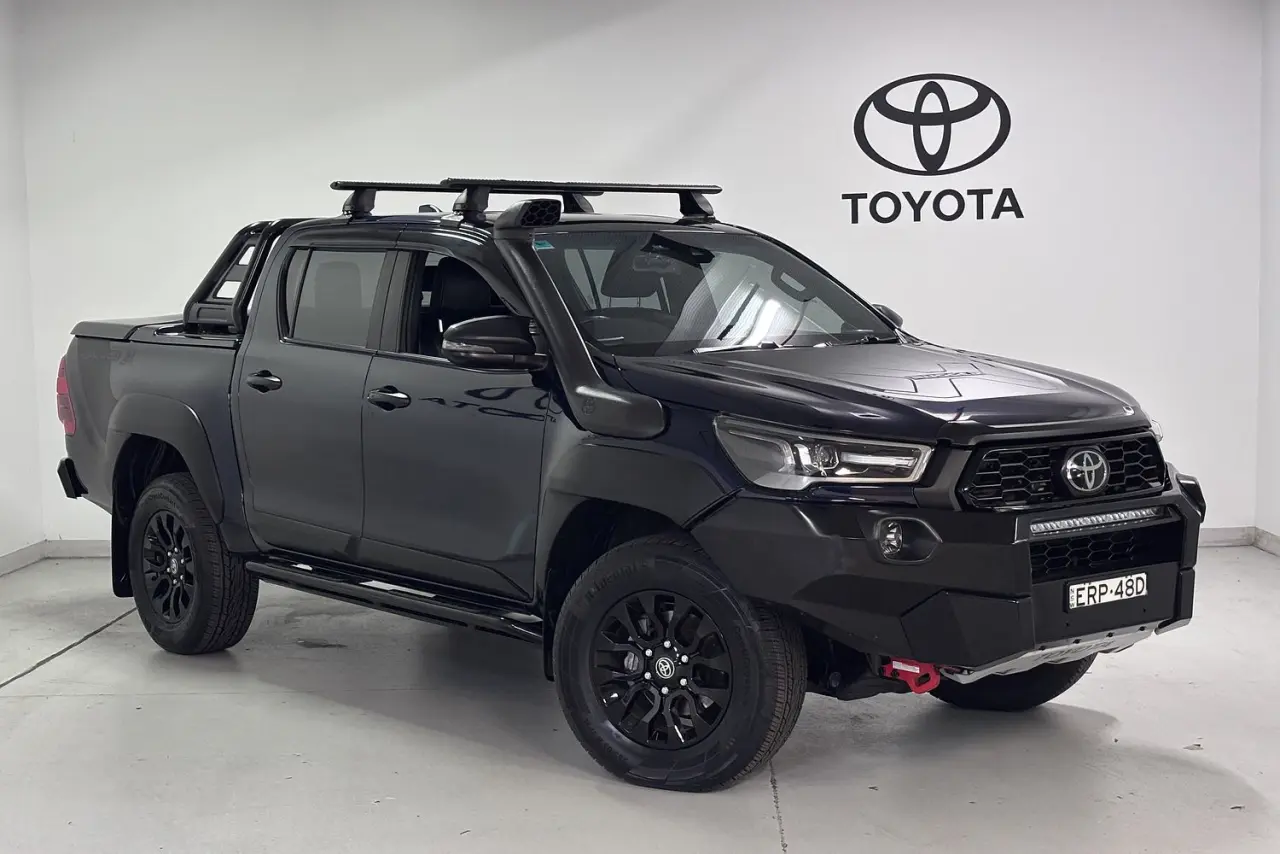 2022 Toyota Hilux Gallery Image 1