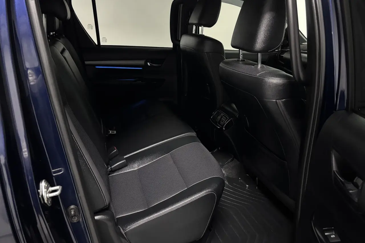 2022 Toyota Hilux Gallery Image 11