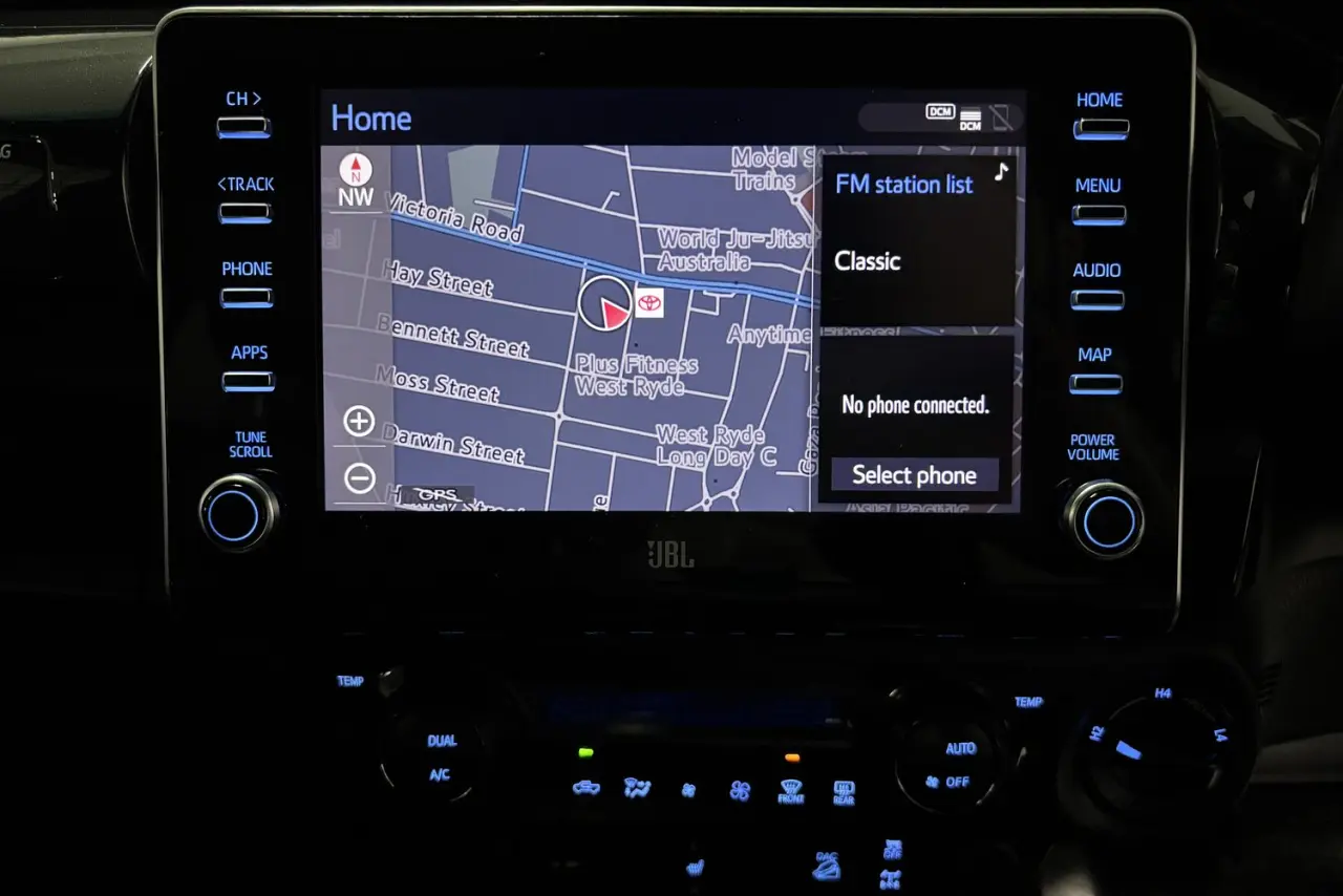 2022 Toyota Hilux Gallery Image 19