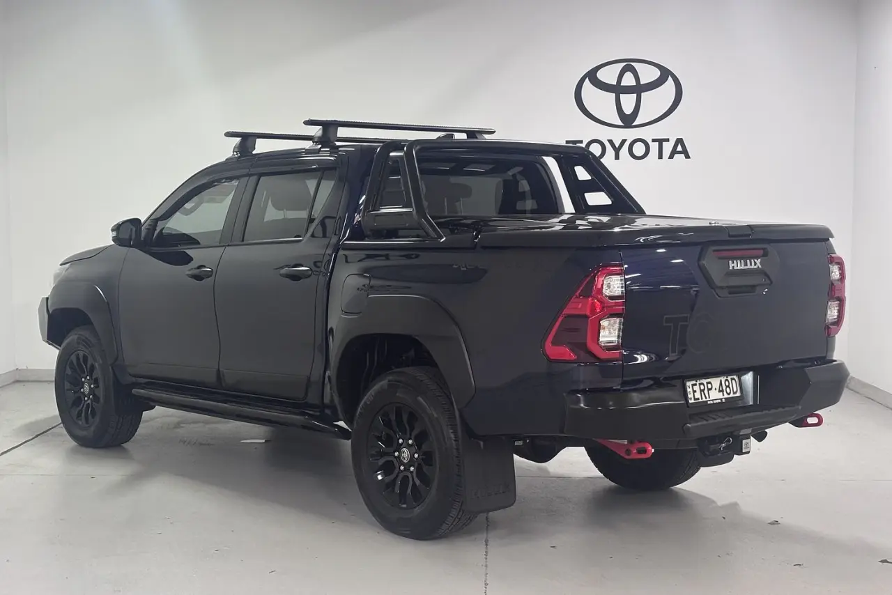 2022 Toyota Hilux Gallery Image 8