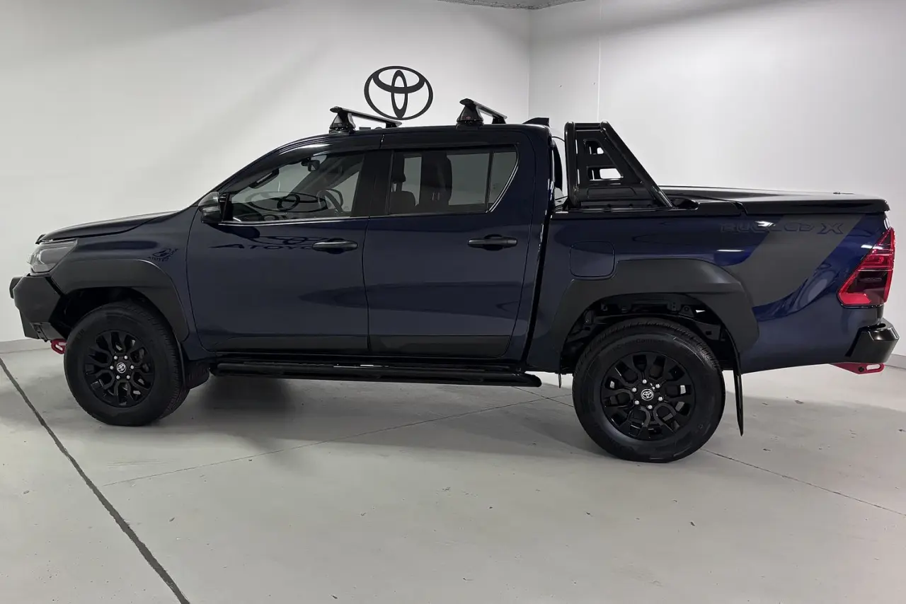 2022 Toyota Hilux Gallery Image 9