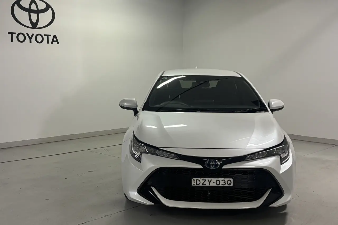 2022 Toyota Corolla Gallery Image 2