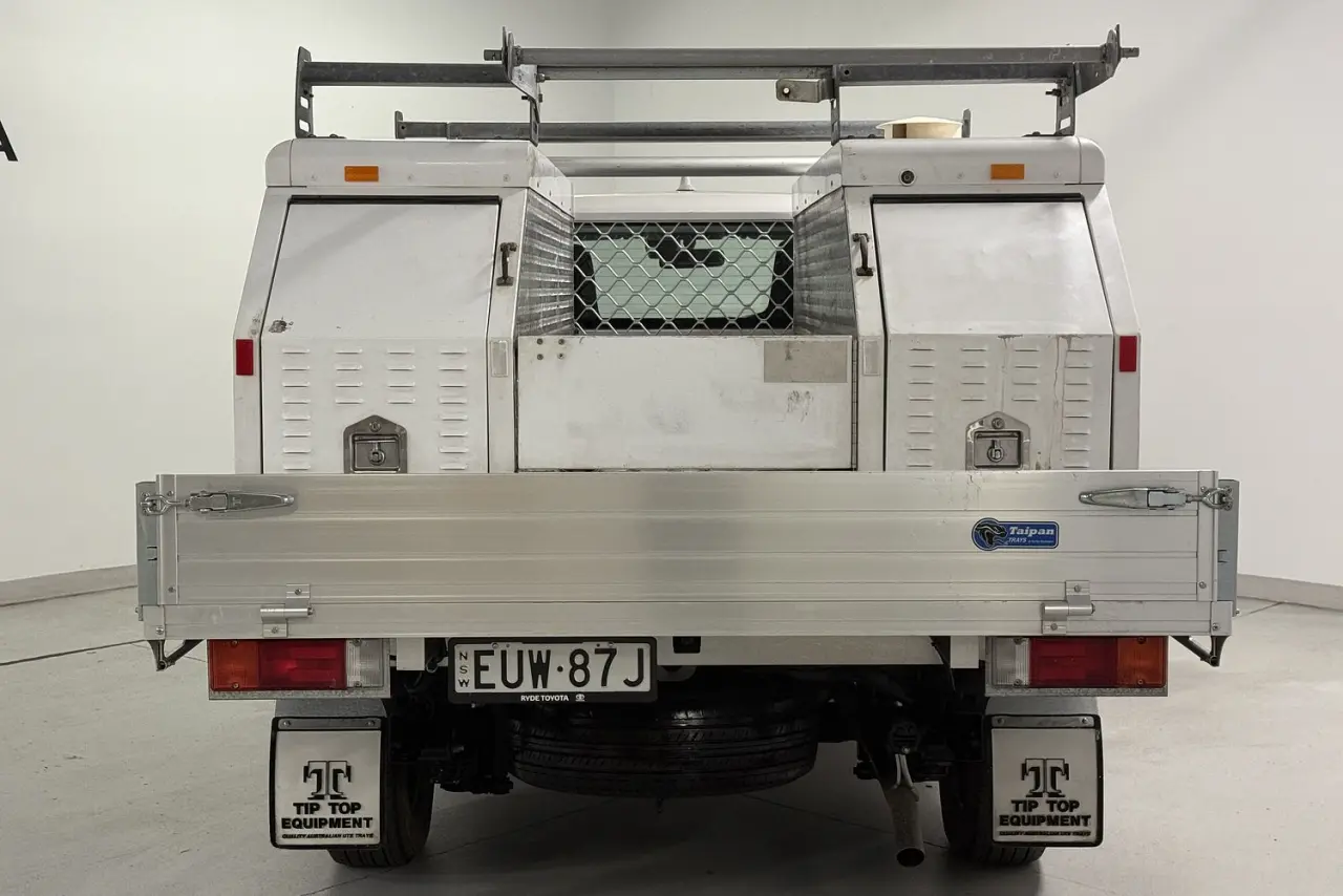 2022 Toyota Hilux Gallery Image 5