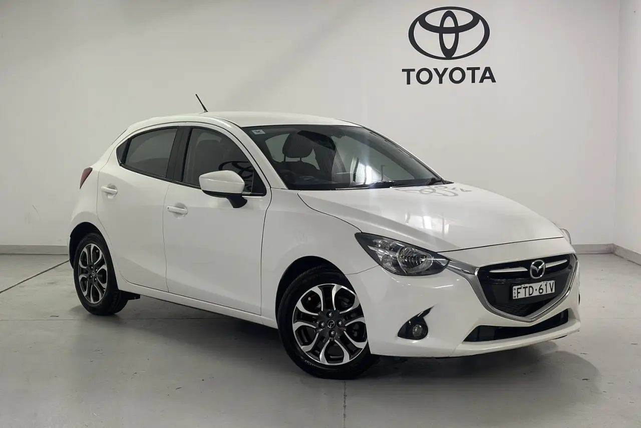 2015 Mazda 2 Gallery Image 1