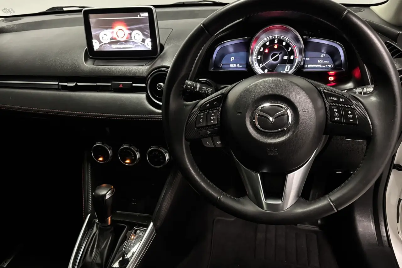 2015 Mazda 2 Gallery Image 19