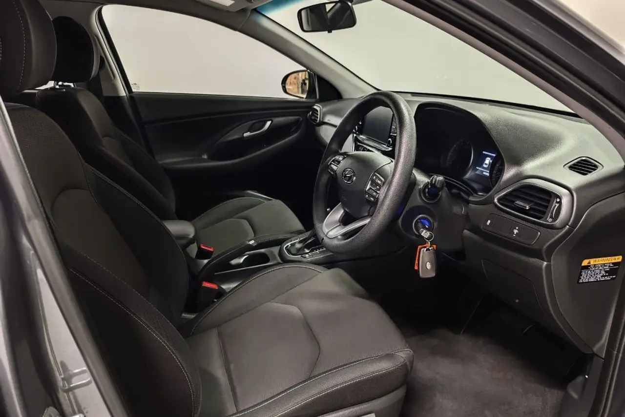 2017 Hyundai i30 Gallery Image 10