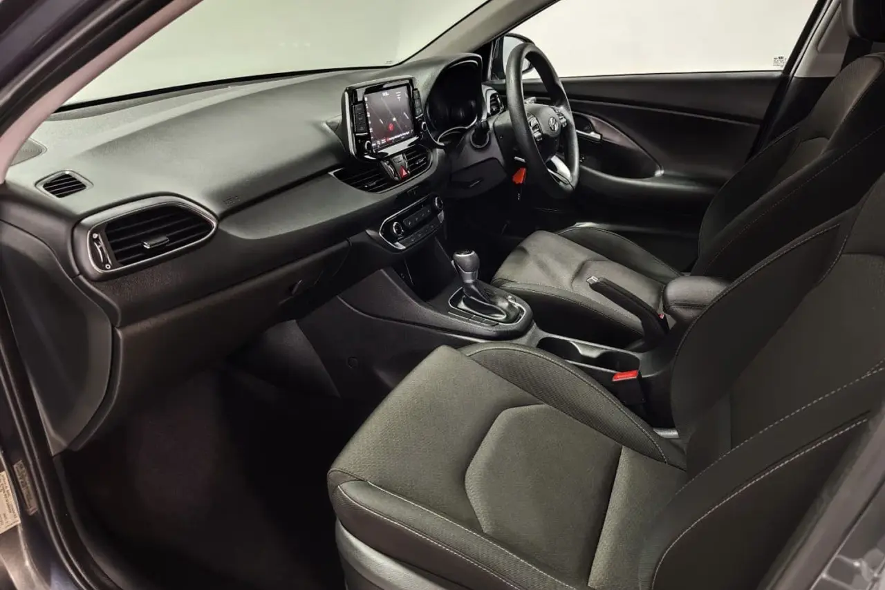 2017 Hyundai i30 Gallery Image 15