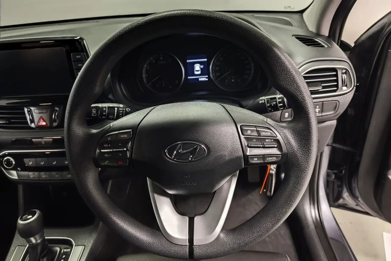 2017 Hyundai i30 Gallery Image 17