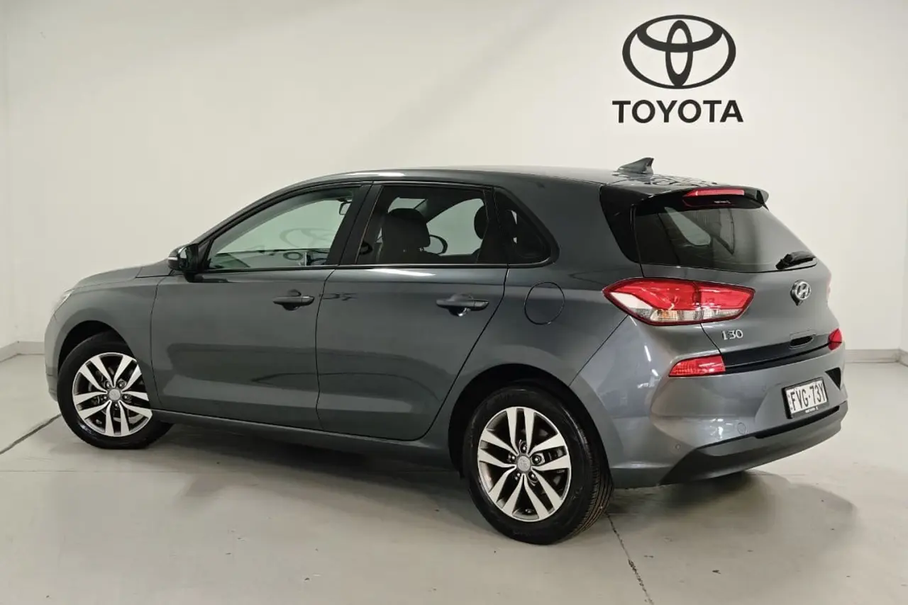 2017 Hyundai i30 Gallery Image 8