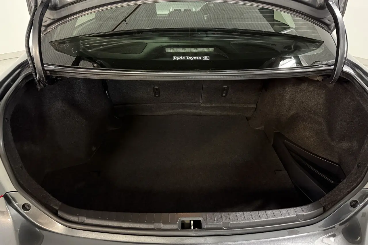 2013 Toyota Corolla Gallery Image 11