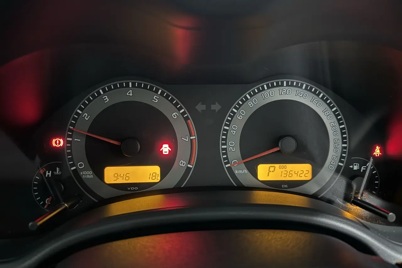 2013 Toyota Corolla Gallery Image 16