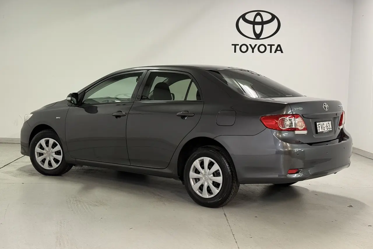 2013 Toyota Corolla Gallery Image 4