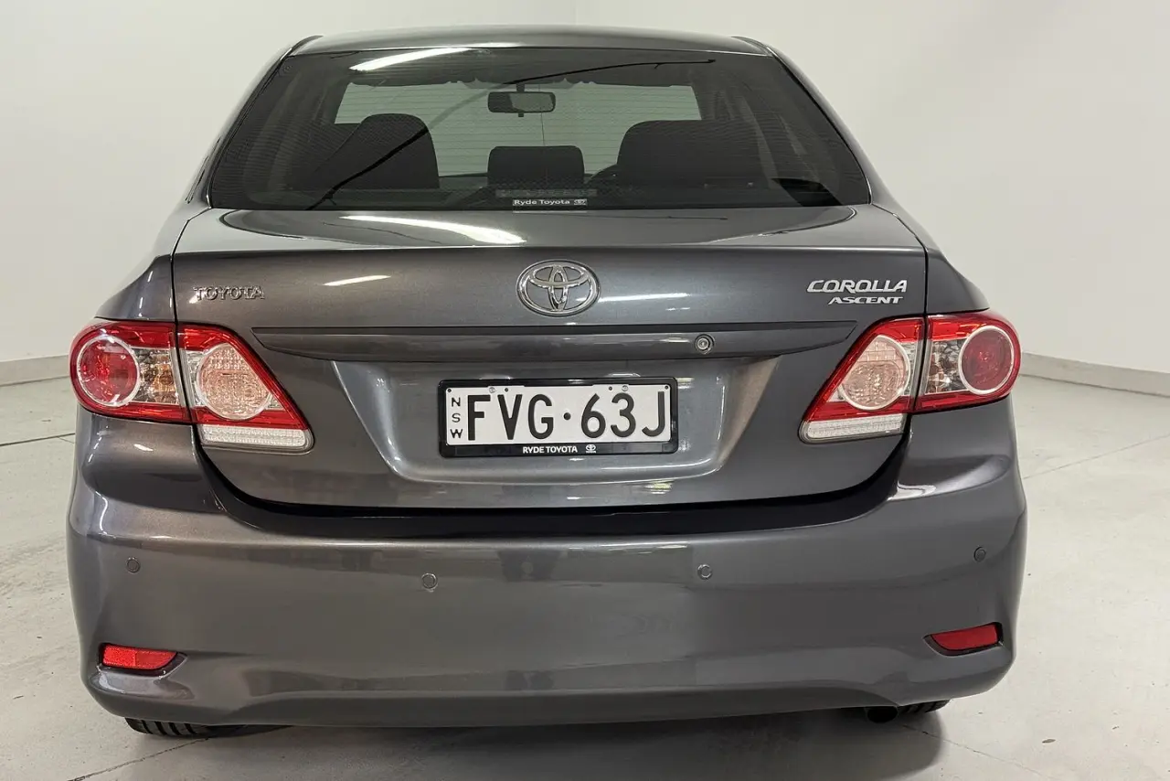 2013 Toyota Corolla Gallery Image 5