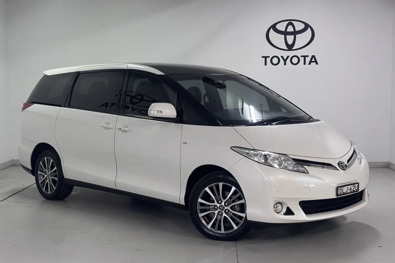 2016 Toyota Tarago Gallery Image 1