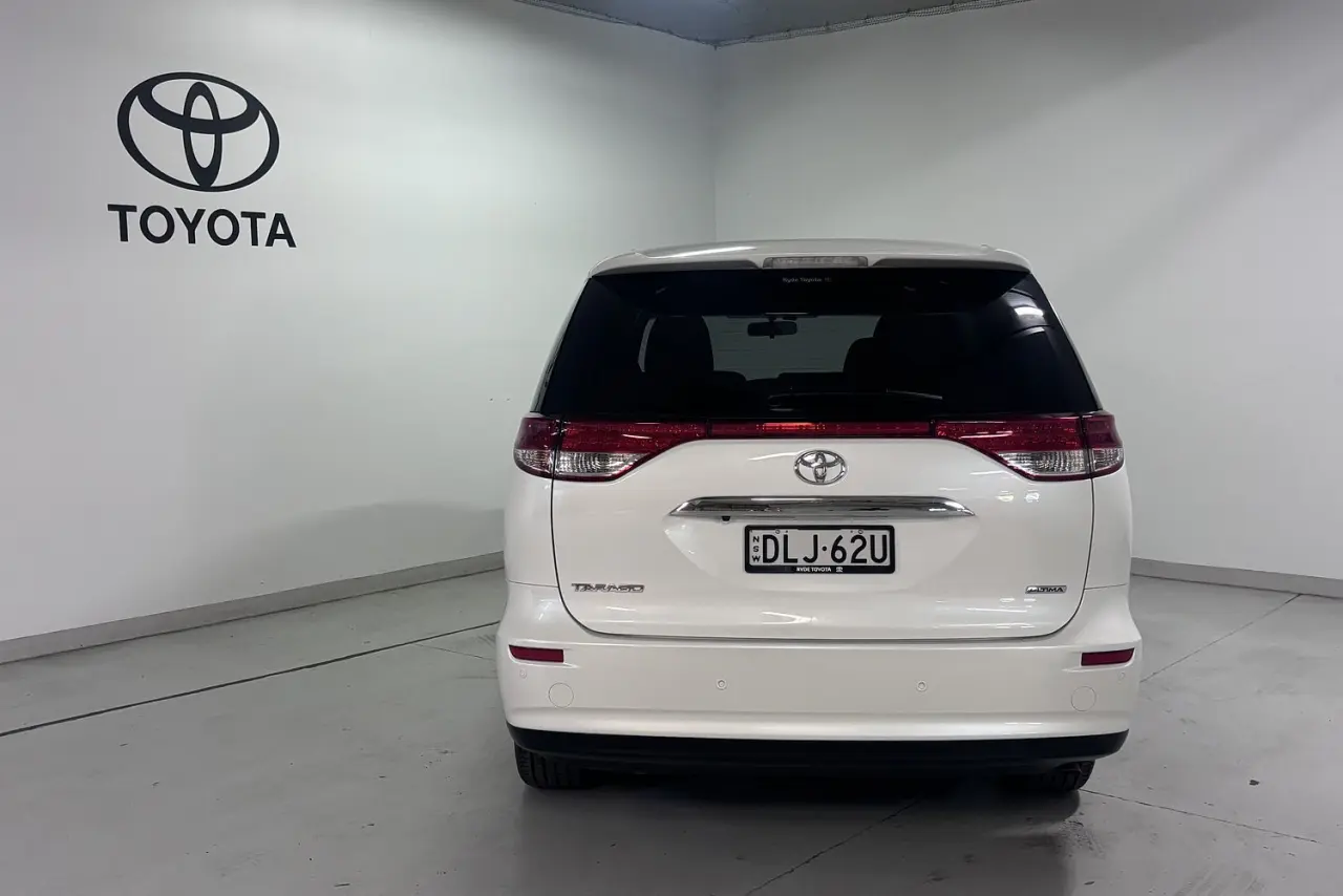 2016 Toyota Tarago Gallery Image 6