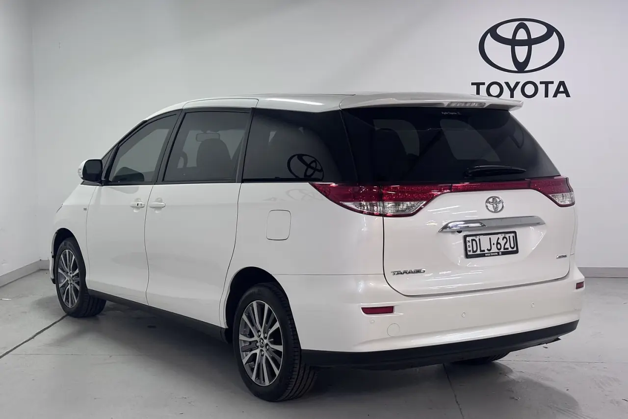 2016 Toyota Tarago Gallery Image 8