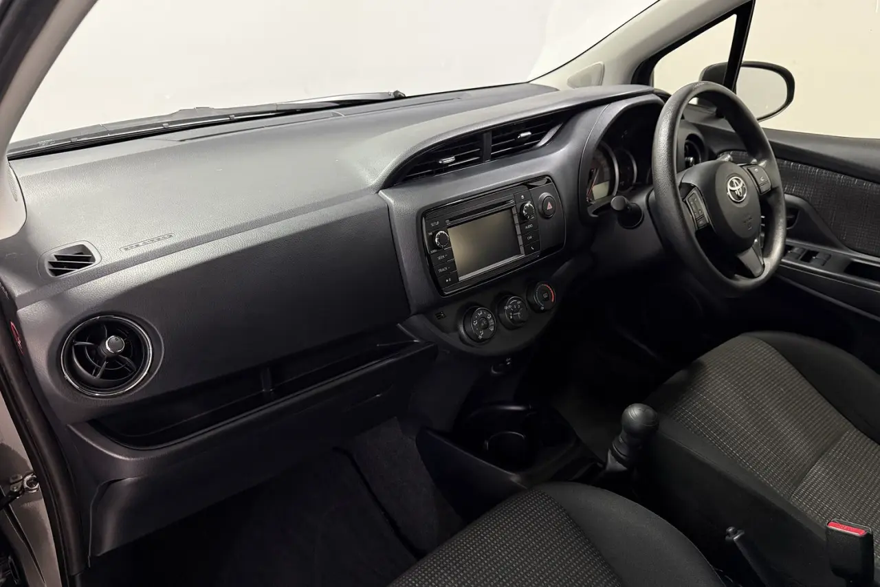 2019 Toyota Yaris Gallery Image 13
