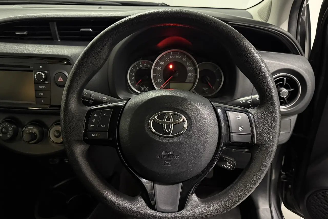 2019 Toyota Yaris Gallery Image 15