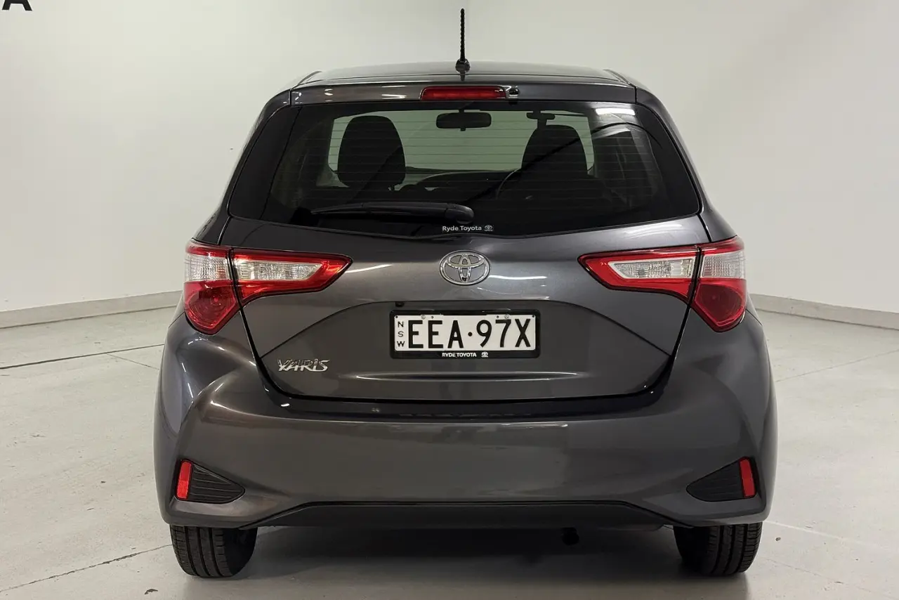 2019 Toyota Yaris Gallery Image 5