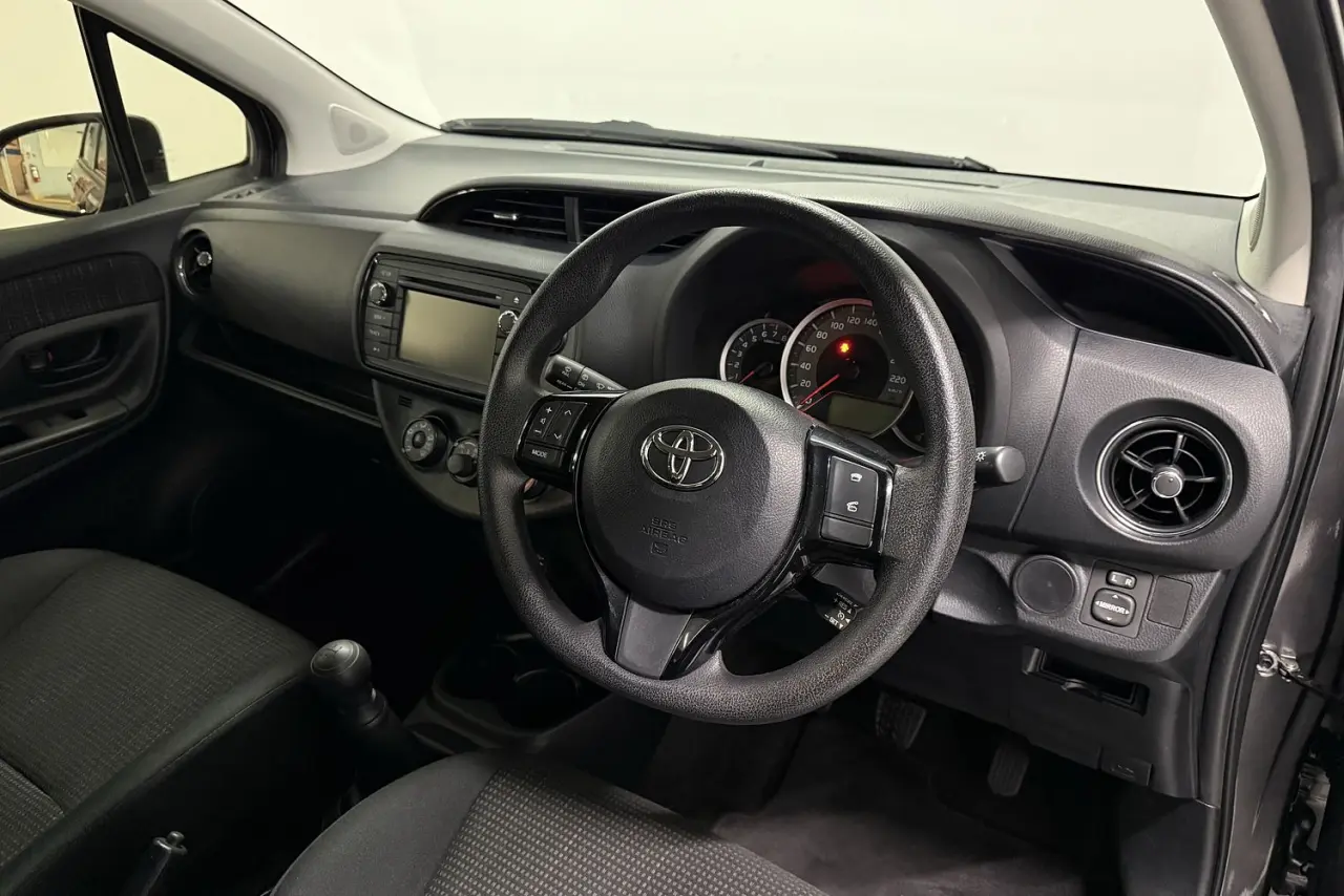 2019 Toyota Yaris Gallery Image 8